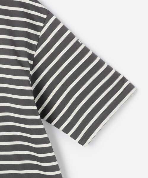 ORCIVAL（オーシバル）の「ORCIVAL | マーセライズ ワイドクルーネック 半袖 プルオーバー MEN（Tシャツ/カットソー・メンズ・ベージュ/ブラック系その他/ブラック系その他2/ブラック・4/5）」の15枚目の写真