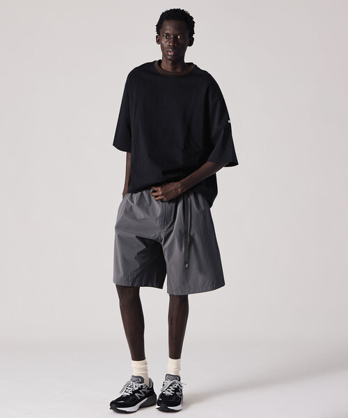 ORCIVAL（オーシバル）の「ORCIVAL | マーセライズ ワイドクルーネック 半袖 プルオーバー MEN（Tシャツ/カットソー・メンズ・ベージュ/ブラック系その他/ブラック系その他2/ブラック・4/5）」の10枚目の写真