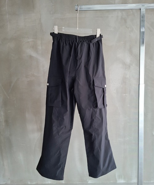WESTBOY(ウエストボーイ)の「Y2K マルチポケット ワイドカーゴパンツ WO26S11PT02(カーゴパンツ・メンズ・ブラック・XL/L)」の10枚目の写真