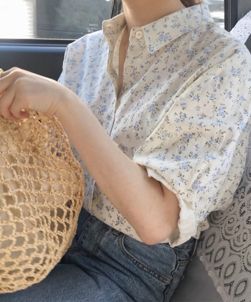 mielu(ミエル)の「小花柄5分袖ブラウス(シャツ/ブラウス・レディース・ブルー/ピンク・LARGE/MEDIUM)」の10枚目の写真