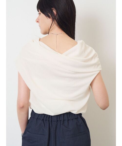 ELENDEEK（エレンディーク）の「OFF SHOULDER CS（Tシャツ/カットソー・レディース・ライム/ブラック/アイボリー・FREE）」の2枚目の写真