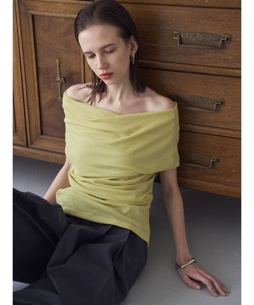 ELENDEEK(エレンディーク)の「オフショルダーカットソー(Tシャツ/カットソー・レディース・ライム/ブラック/アイボリー・FREE)」の21枚目の写真