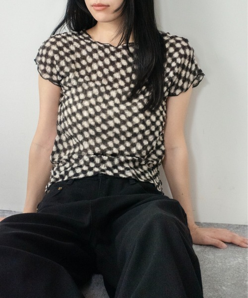 on:nue（オンニュ）の「【on:nue】[お気に入り登録数3,600突破！][着用動画あり！] アソートコンパクトシャーリングカットソー /2026 SS COLLECTION（Tシャツ/カットソー・レディース・アイボリー/ブラック/ブラック系その他/ホワイト系その他/レッド・FREE）」の4枚目の写真