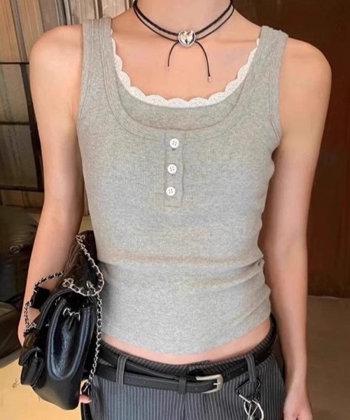 Teem Store(チームストア)の「【カップ付き】リブフロントボタン レイヤード風タンクトップ(タンクトップ・レディース・ホワイト/ブラック/グレー・F)」の7枚目の写真