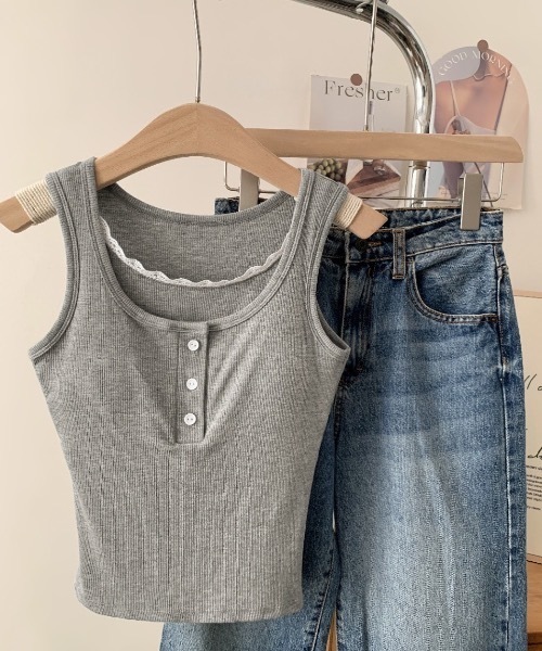 Teem Store(チームストア)の「【カップ付き】リブフロントボタン レイヤード風タンクトップ(タンクトップ・レディース・ホワイト/ブラック/グレー・F)」の17枚目の写真