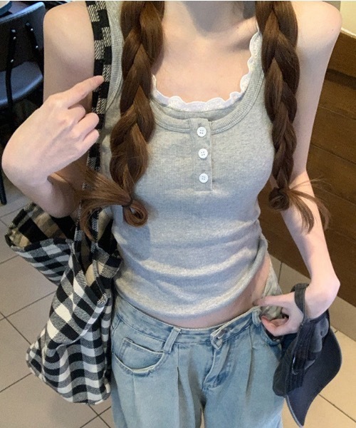 Teem Store(チームストア)の「【カップ付き】リブフロントボタン レイヤード風タンクトップ(タンクトップ・レディース・ホワイト/ブラック/グレー・F)」の14枚目の写真