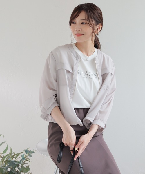 GLACIER lusso(グラシアルッソ)の「【美冷・接触冷感・UVカット】ロゴプリントTシャツ(Tシャツ/カットソー・レディース・ネイビー/ブルー/ブラウン/アイボリー/グレイッシュベージュ・M/L/S/LL)」の9枚目の写真