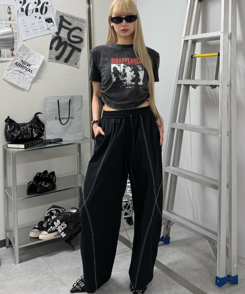 Figments（フィグメンツ）の「サイドドロストロンT（Tシャツ/カットソー・レディース・スミクロ・FREE）」の3枚目の写真