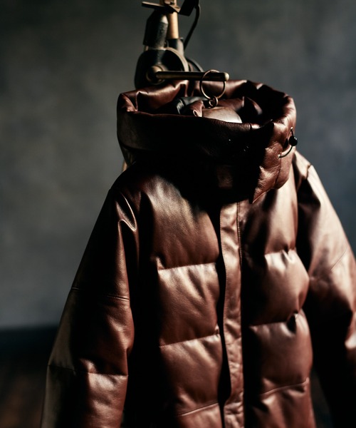 glamb(グラム)の「Signature Leather Down Jacket / シグネチャーレザーダウンジャケット(ダウンジャケット/コート・メンズ・ブラック/ブラウン・S/M/L)」の16枚目の写真