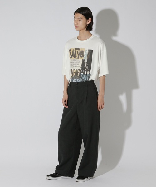 LAKOLE(ラコレ)の「フォトアートロックT / 689761(Tシャツ/カットソー・メンズ・グレー/ブラック/ホワイト・MEDIUM/LARGE)」の5枚目の写真