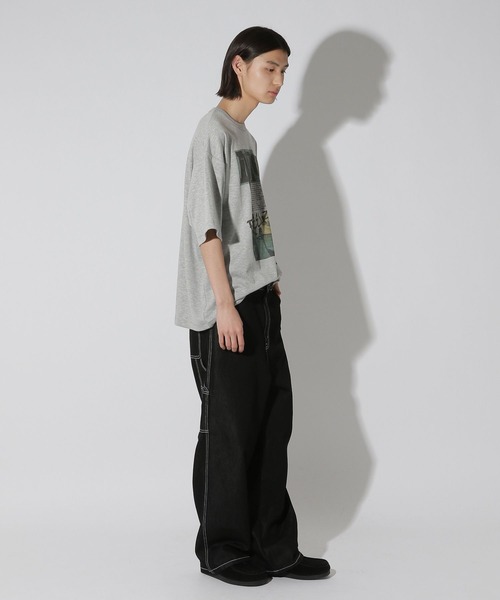 LAKOLE(ラコレ)の「フォトアートロックT / 689761(Tシャツ/カットソー・メンズ・グレー/ブラック/ホワイト・MEDIUM/LARGE)」の9枚目の写真