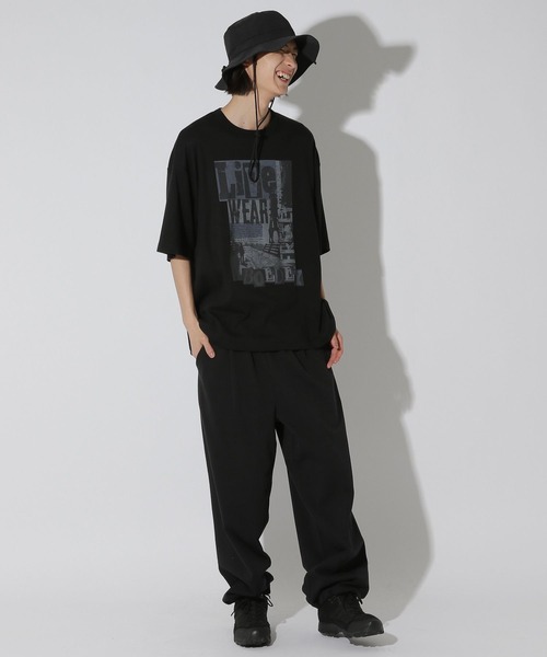 LAKOLE(ラコレ)の「フォトアートロックT / 689761(Tシャツ/カットソー・メンズ・グレー/ブラック/ホワイト・MEDIUM/LARGE)」の15枚目の写真