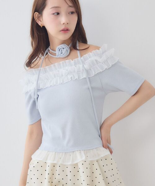 ems excite(エムズエキサイト)の「バラチョーカーつきフリルカットソー(Tシャツ/カットソー・レディース・ブルー/ブラック/ピンク・FREE)」の1枚目の写真