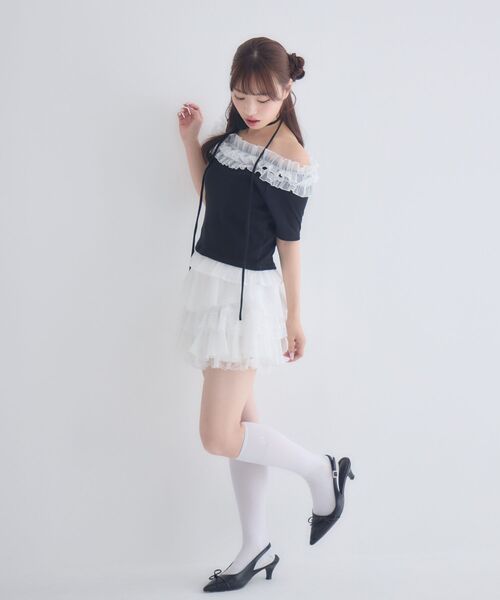 ems excite(エムズエキサイト)の「バラチョーカーつきフリルカットソー(Tシャツ/カットソー・レディース・ブルー/ブラック/ピンク・FREE)」の5枚目の写真