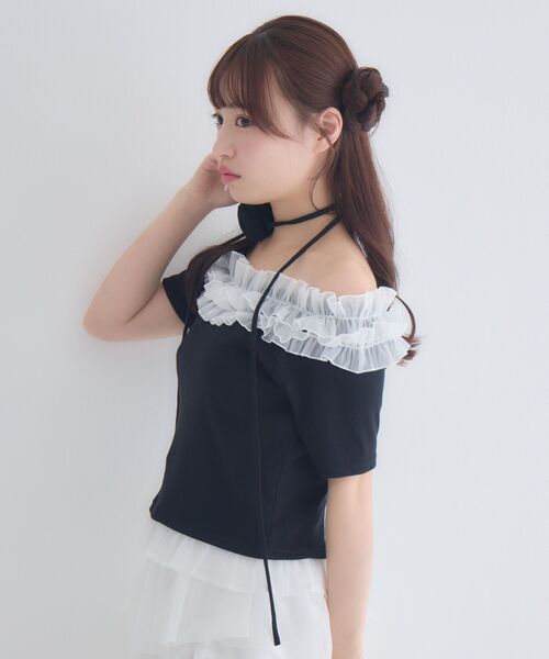 ems excite(エムズエキサイト)の「バラチョーカーつきフリルカットソー(Tシャツ/カットソー・レディース・ブルー/ブラック/ピンク・FREE)」の9枚目の写真
