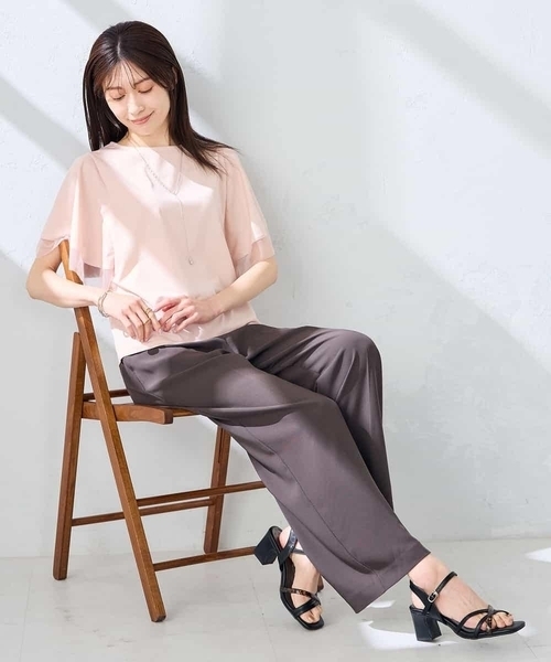 a.v.v(アーヴェヴェ)の「【接触冷感/UVカット】シアー切替フレアスリーブトップス(Tシャツ/カットソー・レディース・ブラック/アイボリー/ブルー/ライトピンク・36/38/40)」の9枚目の写真