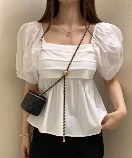 Beststore（ベストストア）の「パフスリーブ＆スクエアネック フロントプリーツ ペプラムブラウス（シャツ/ブラウス・レディース・ブラック/ホワイト/ブルー・FREE）」の2枚目の写真