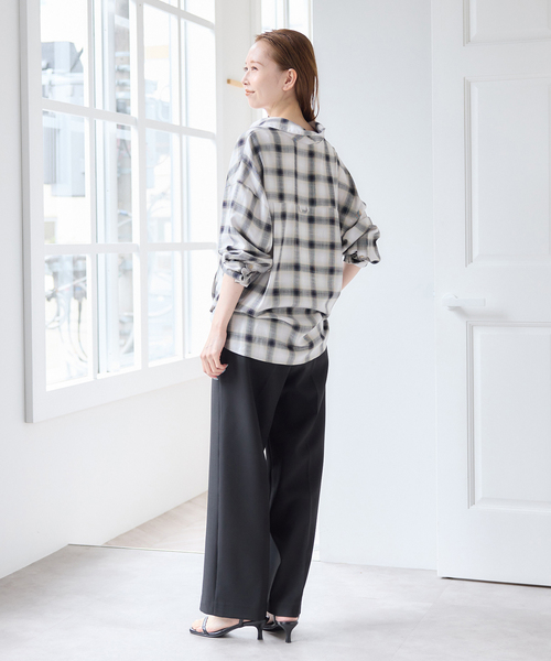 U by SPICK&SPAN（ユーバイスピックアンドスパン）の「カシュクールシャツ（シャツ/ブラウス・レディース・チャコールグレー/ブラウン・FREE）」の5枚目の写真