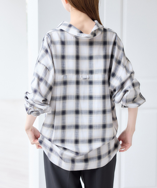 U by SPICK&SPAN（ユーバイスピックアンドスパン）の「カシュクールシャツ（シャツ/ブラウス・レディース・チャコールグレー/ブラウン・FREE）」の9枚目の写真