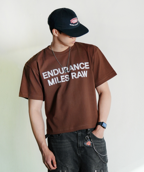 THE MILE(ザマイル)の「ガーメンツクロップエンデュランスクルーネック_DARK BROWN(Tシャツ/カットソー・メンズ・その他・SMALL/MEDIUM/LARGE/X-LARGE)」の1枚目の写真