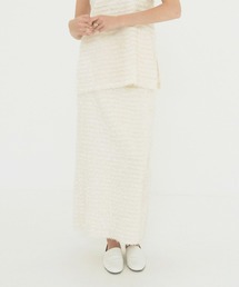 FEATHER STRAIGHT SKIRT