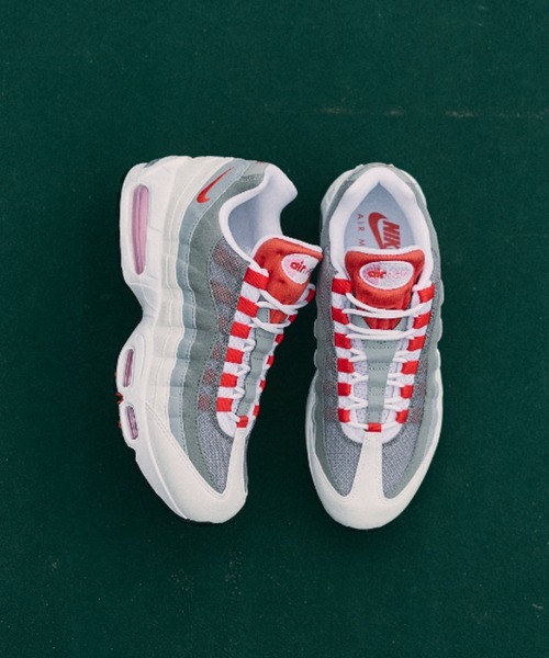 NIKE（ナイキ）の「W AIR MAX 95 BIG BUBBLE　HJ5996-101（スニーカー・レディース・ホワイト・25.0cm/27.5cm/27.0cm/24.5cm/24.0cm/29.0cm/28.5cm/28.0cm/26.5cm/26.0cm/25.5cm）」の4枚目の写真