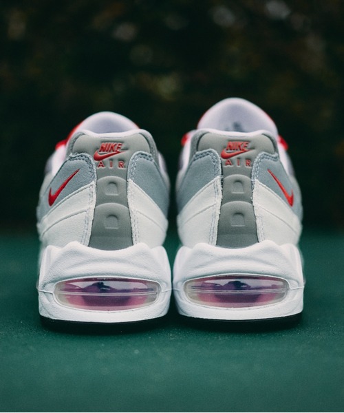 NIKE（ナイキ）の「W AIR MAX 95 BIG BUBBLE　HJ5996-101（スニーカー・レディース・ホワイト・25.0cm/27.5cm/27.0cm/24.5cm/24.0cm/29.0cm/28.5cm/28.0cm/26.5cm/26.0cm/25.5cm）」の16枚目の写真