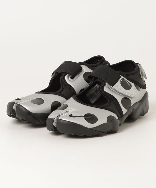 NIKE(ナイキ)の「NIKE W AIR RIFT ナイキ W エアリフト(サンダル・レディース・シルバー×ブラック/ブラック・23cm/24cm/25cm)」の1枚目の写真