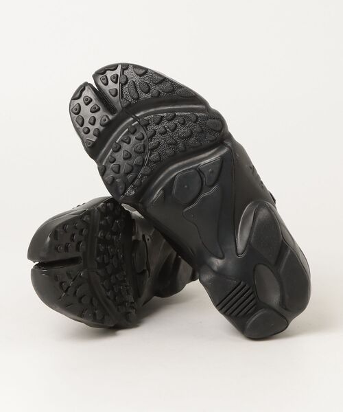 NIKE(ナイキ)の「NIKE W AIR RIFT ナイキ W エアリフト(サンダル・レディース・シルバー×ブラック/ブラック・23cm/24cm/25cm)」の4枚目の写真