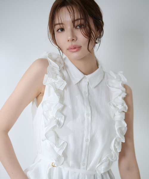 AND COUTURE（アンドクチュール）の「肩フリルノースリーブチュニックブラウス（チュニック・レディース・オフホワイト/イエロー/ネイビー・FREE）」の4枚目の写真