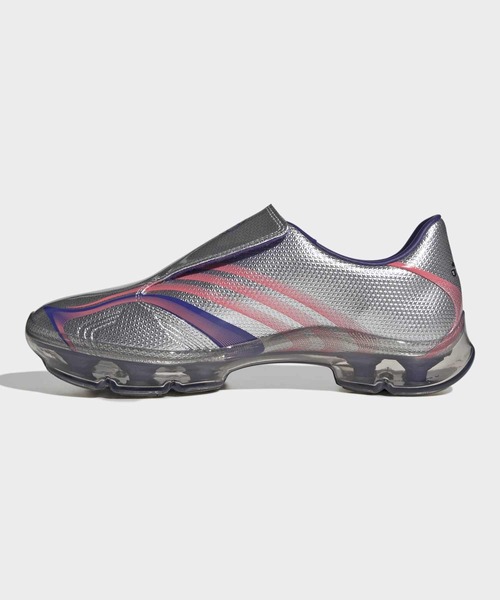 adidas(アディダス)の「F50 ウォーカブル / F50 WALKABLE(スニーカー・メンズ・シルバー・25.5cm/28.0cm/27.5cm/27.0cm/26.5cm/26.0cm)」の4枚目の写真