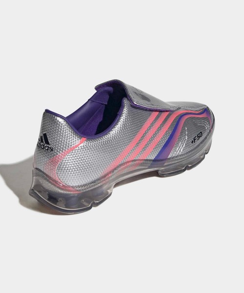 adidas(アディダス)の「F50 ウォーカブル / F50 WALKABLE(スニーカー・メンズ・シルバー・25.5cm/28.0cm/27.5cm/27.0cm/26.5cm/26.0cm)」の3枚目の写真