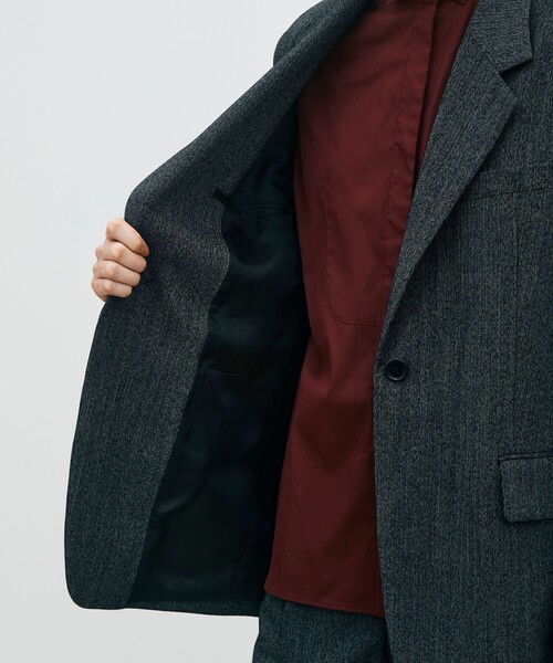 DES PRES(デ・プレ)の「ウールレーヨンメランジ ラウンドショルダーシングルジャケット(テーラードジャケット・レディース・ブラック系その他・36/34)」の8枚目の写真