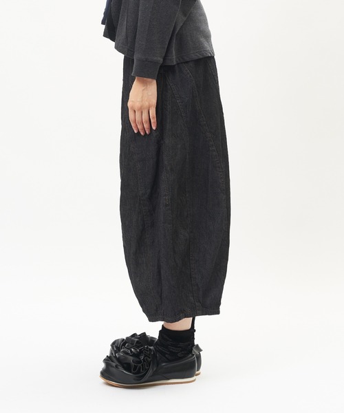 gomme（ゴム）の「マーブルデニムパンツ（デニムパンツ・レディース・ブラック/インディゴブルー・MEDIUM）」の11枚目の写真