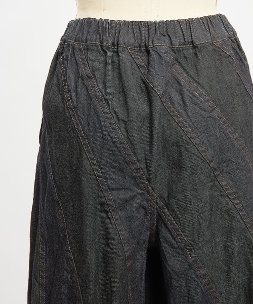 gomme（ゴム）の「マーブルデニムパンツ（デニムパンツ・レディース・ブラック/インディゴブルー・MEDIUM）」の19枚目の写真