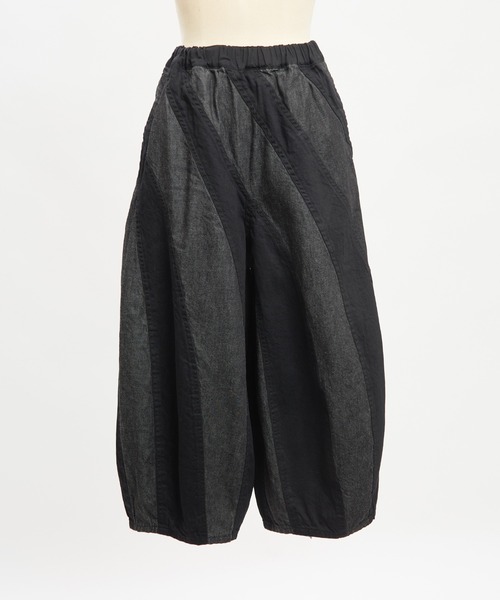 gomme（ゴム）の「マーブルデニムパンツ（デニムパンツ・レディース・ブラック/インディゴブルー・MEDIUM）」の21枚目の写真