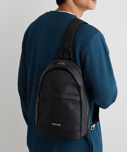 THE SHOP TK (ザ ショップ ティーケー )の「ビッグ ワンショルダーボディバッグ(ボディバッグ/ウエストポーチ・メンズ・ブラック系5/ブラック・00)」の1枚目の写真