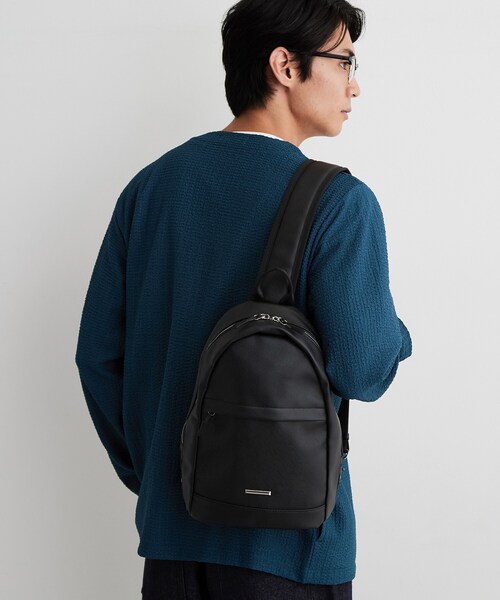 THE SHOP TK (ザ ショップ ティーケー )の「ビッグ ワンショルダーボディバッグ(ボディバッグ/ウエストポーチ・メンズ・ブラック系5/ブラック・00)」の3枚目の写真