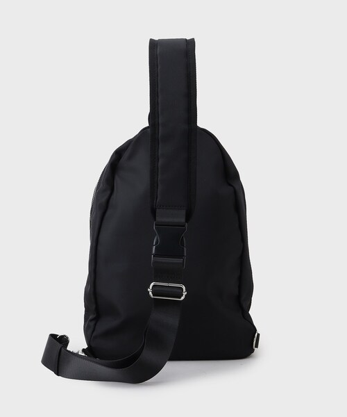 THE SHOP TK (ザ ショップ ティーケー )の「ビッグ ワンショルダーボディバッグ(ボディバッグ/ウエストポーチ・メンズ・ブラック系5/ブラック・00)」の11枚目の写真