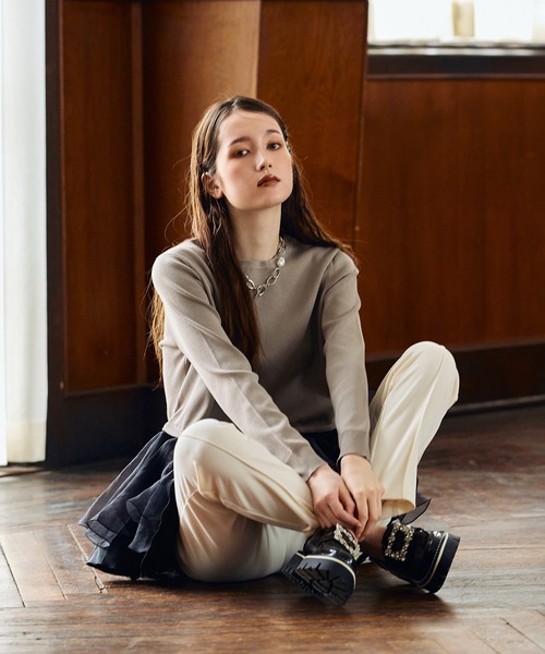 Audie a Muses（オーディアミューズ）の「裾シアーペプラムニットプルオーバー（ニット/セーター・レディース・グレー/ブラック・42/38）」の5枚目の写真