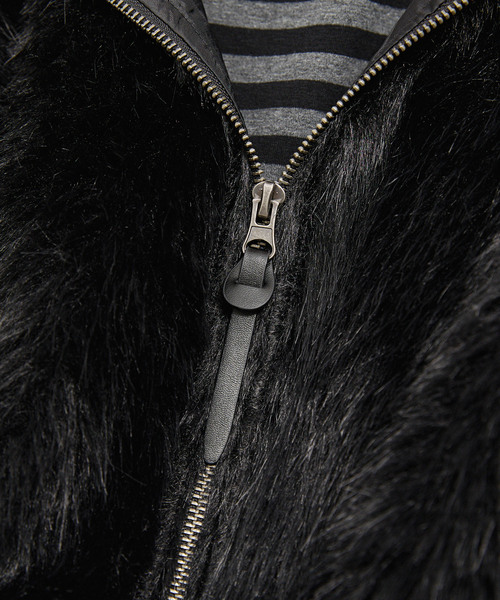 Alfred Alex(アルフレッドアレックス)の「【Alfred Alex】Faux Fur Hooded Blouson / オーバーサイズ フードファーブルゾン(ブルゾン・メンズ・グレー/ブラック/ブラック×ベージュ・M/L)」の19枚目の写真