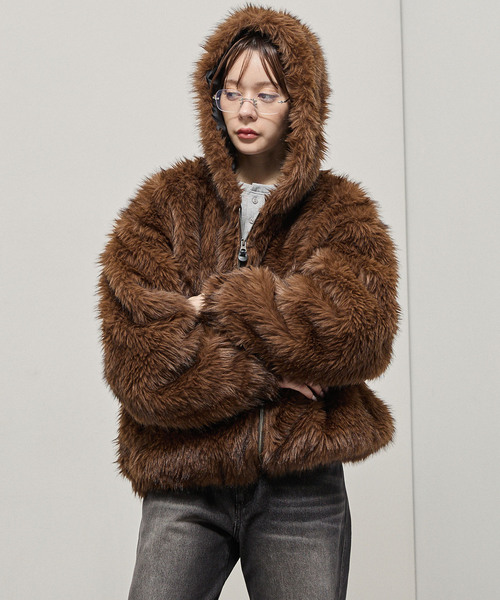 Alfred Alex(アルフレッドアレックス)の「【Alfred Alex】Faux Fur Hooded Blouson / オーバーサイズ フードファーブルゾン(ブルゾン・メンズ・グレー/ブラック/ブラック×ベージュ・M/L)」の8枚目の写真