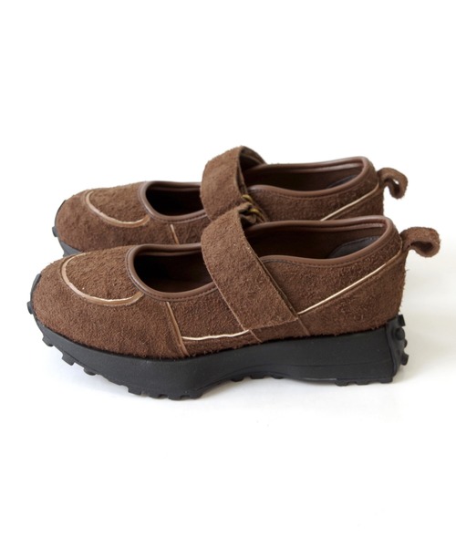 Minnetonka(ミネトンカ)の「MINNETONKA(ミネトンカ) / メリージェーンスニーカー 26M05(スニーカー・レディース・ベージュ/ブラウン/オフホワイト/ブラック・10/9/6/8/7)」の5枚目の写真