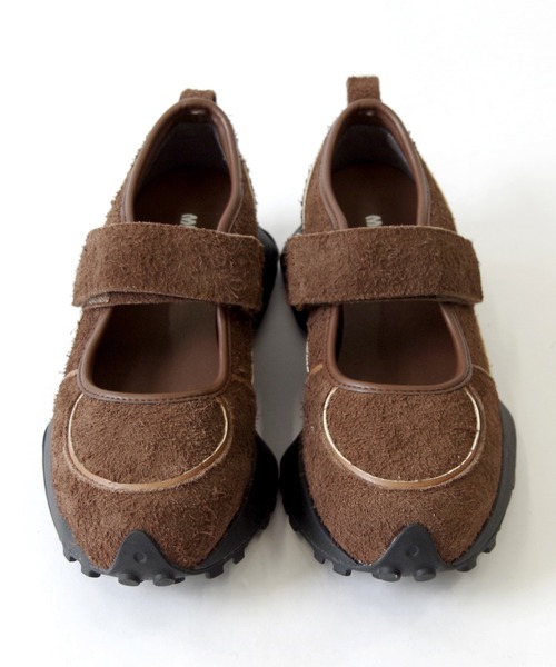 Minnetonka(ミネトンカ)の「MINNETONKA(ミネトンカ) / メリージェーンスニーカー 26M05(スニーカー・レディース・ベージュ/ブラウン/オフホワイト/ブラック・10/9/6/8/7)」の7枚目の写真