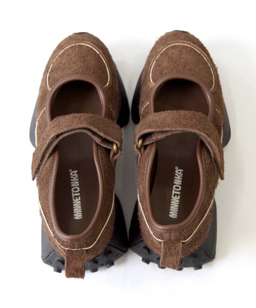 Minnetonka(ミネトンカ)の「MINNETONKA(ミネトンカ) / メリージェーンスニーカー 26M05(スニーカー・レディース・ベージュ/ブラウン/オフホワイト/ブラック・10/9/6/8/7)」の8枚目の写真