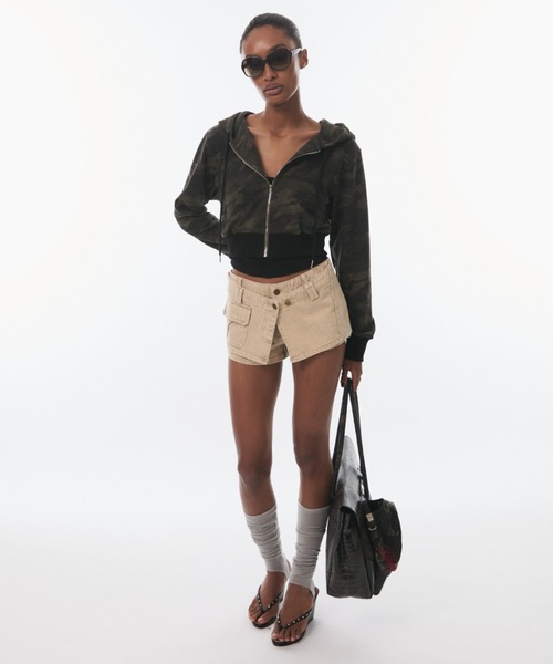 BLONDEY(ブロンディ)の「CARGO WRAP SHORTS(カーゴパンツ・レディース・ブラック/ベージュ・FREE)」の5枚目の写真