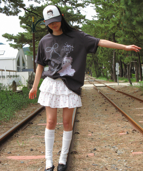 RONRON(ロンロン)の「BETTY BOOP DREAMY RIBBON OVER FIT T SHIRT CHARCOAL(Tシャツ/カットソー・レディース・その他・FREE)」の5枚目の写真