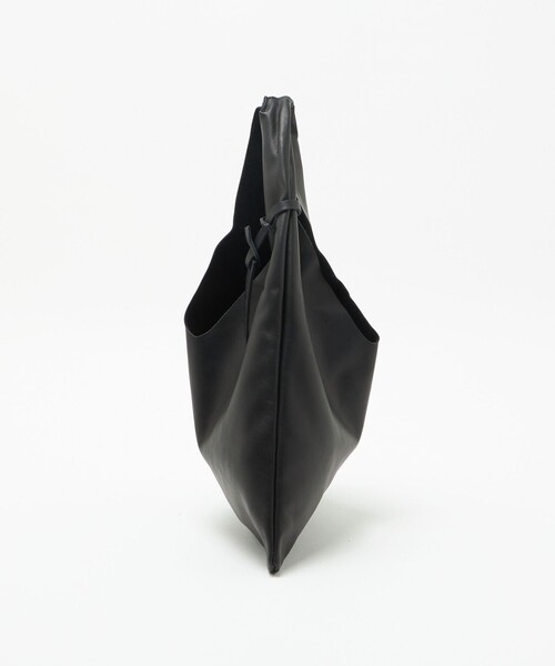 BEAUTY&YOUTH UNITED ARROWS(ビューティーアンドユースユナイテッドアローズ)の「<LA UNIQA>レザー トートバッグ(トートバッグ・メンズ・ブラック・FREE)」の4枚目の写真