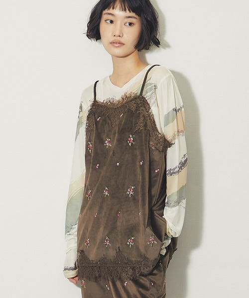 ANOTHER S(アナザーエス)の「花柄刺繍ベロアキャミソール(キャミソール・レディース・ブラック/ブラウン・FREE)」の17枚目の写真