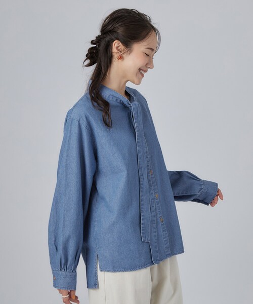 SHOO・LA・RUE(シューラルー)の「【S-LL/洗濯機可】華やぐデニムボウタイリボンシャツ(シャツ/ブラウス・レディース・ブルー/ブルー系その他・03/02/04/01)」の4枚目の写真